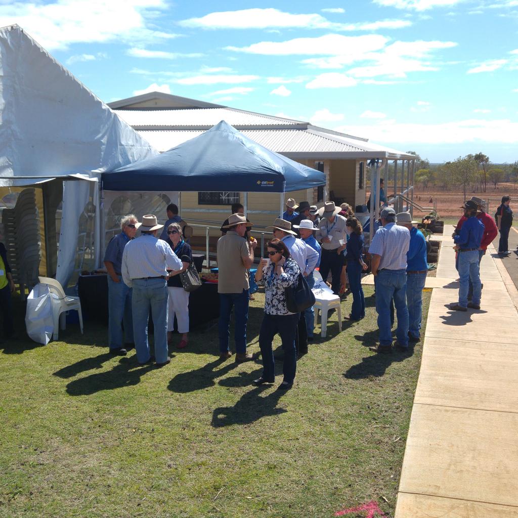 enviro_sci's tweet image. An exciting day of student tech sprints &amp;amp; talks at the #digitalhomestead @jcu_eresearch @jcu @itatjcu
