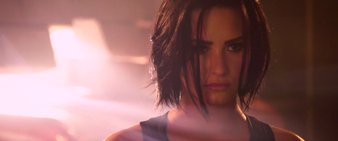 Vevo_AU's tweet photo. Saaaaahhh excited for @ddlovato's #CONFIDENTMUSICVIDEO, dropping tomorrow morning AEST!! #CONFIDENTVideoTomorrow http://t.co/5ovxLplSYV