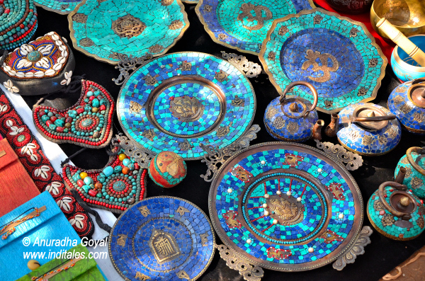 anuradhagoyal's tweet photo. October means - Flea Markets in #Goa will grace its beaches http://t.co/cTVcNP566R Ready to shop #IncredibleIndia http://t.co/fwn7K6H5Oo