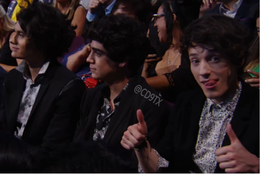 OyeVillalpando's tweet photo. Alonso le hizo honor al ht de '' #LAMAsCD9 ''
#ElCodigoSeDescubrio #OvInforma
@CD9TX
↬Cαfeínα
http://t.co/e0Q6F978Mj