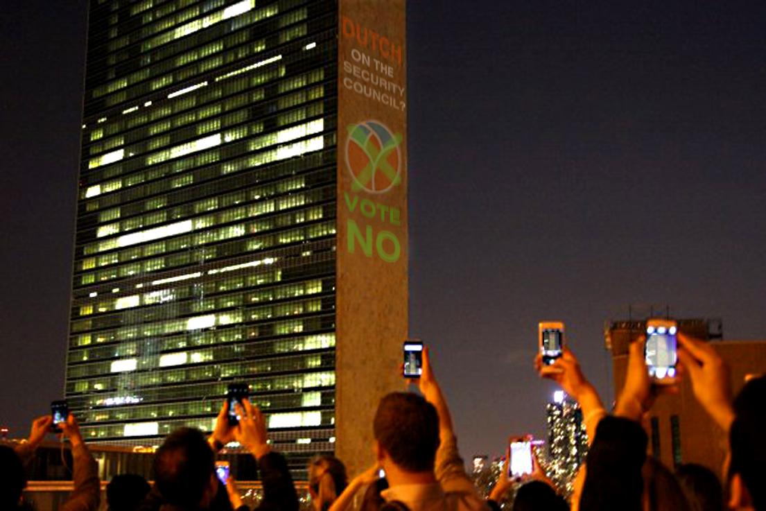 Wildfire_v's tweet photo. We have many ways of getting our message across. @KvanOosterom @HenkCorvdKwast @NLatUN @BTahzibLie #NLinUNSC http://t.co/tqZoH1mVjH
