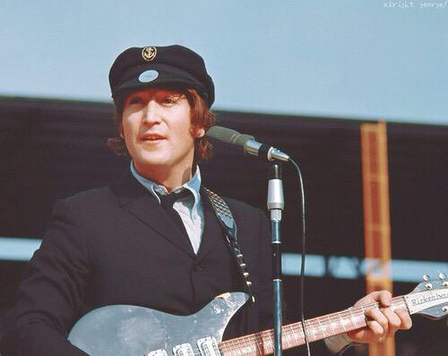 Happy birthday John Lennon, the legendary one! (1940-1980)   