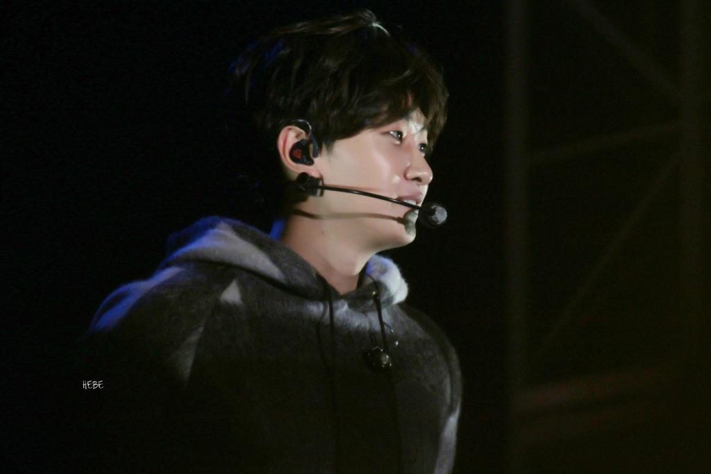 haerincouple's tweet photo. "@Love_Hyuk8568: Eunhyuk cr:hebeeee http://t.co/YNxoPHHF9H"
