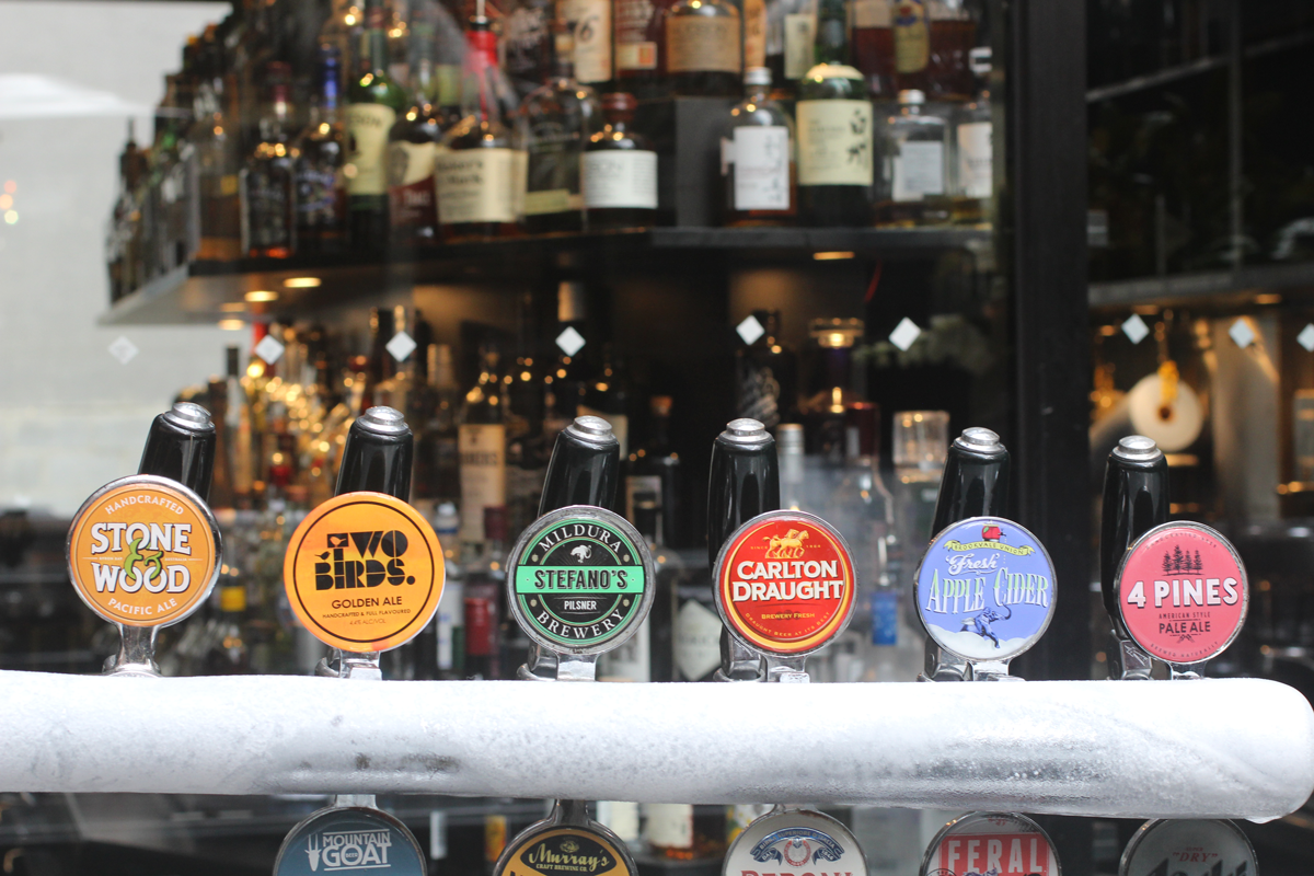 CollinsQuarter's tweet image. Move away from your desk.  Leave the office.  #FridayDrinks