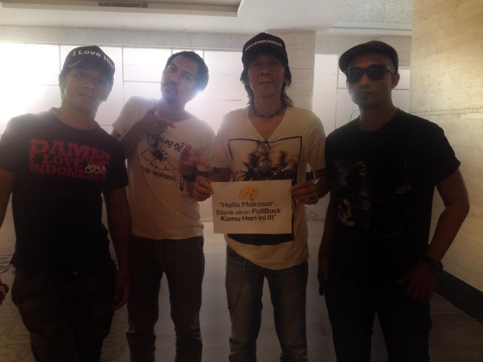 Halo Makassar! Add akun migme Slank mig.me/slankband n' 20 orang beruntung, bakal kita add balik! #SlankMigme