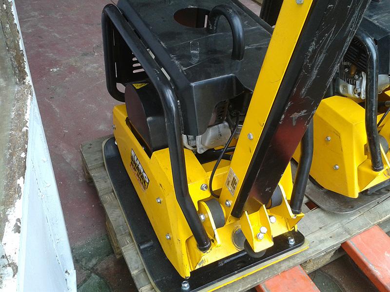 dd_utilaje's tweet image. Placa compactoare reversibila RP 2413-50 - 150 kg cu caucic

utilaje-de-constructii.com/utilaje-second…