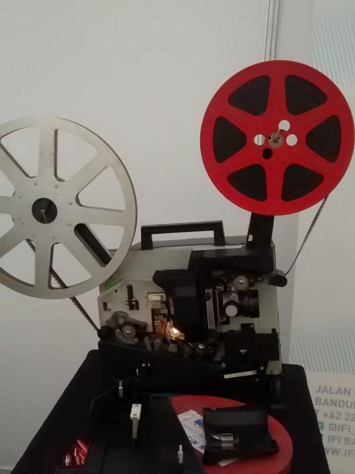 Ada yg tau ini apa? bisa diliat di booth <a href="/IFI_Indonesia/">Institut français d'Indonésie (IFI)</a> !