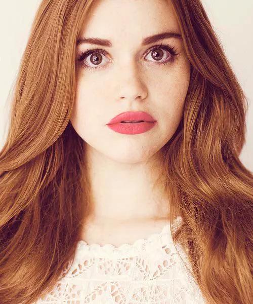 Holland Roden is bae..   Belated happy birthday queen.  