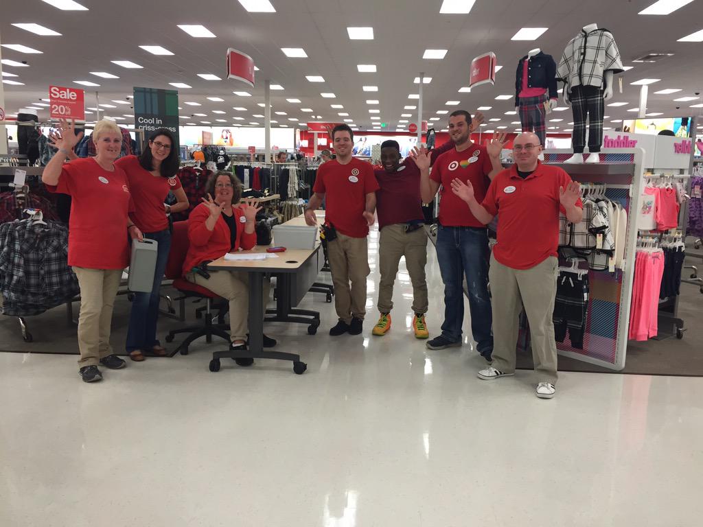 Lucy26289's tweet photo. An awesome Inventory at t2565 tonight!!!  Amazing job team!!!  @crowderabby1 @Holtman617 http://t.co/AaHAguOh9D