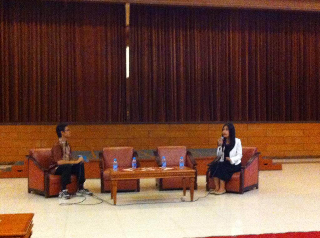 Yuk merapat lagi ke Granus, saat ini akan ada talkshow yg dimulai dr mbak Amalia, penerima beasiswa DAAD ke Jerman