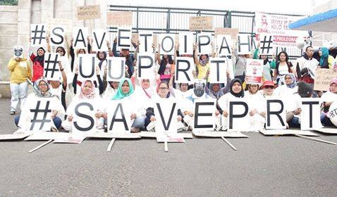 MitraImadei's tweet photo. Mari kawal proses hukum atas kasus kekerasan majikan thdp PRT Toipah. #SAVEPRT #UUPRT #HUKUMPELAKU #PRTJANGANDIAM http://t.co/7ktmyt4J2Z