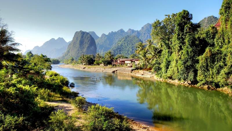 vacaykit's tweet photo. #Laos, Simply Beautiful! Fairytale landscapes and the mighty Mekong River scenery!

http://t.co/GKarXaIYQZ http://t.co/lRG5bzNCRm