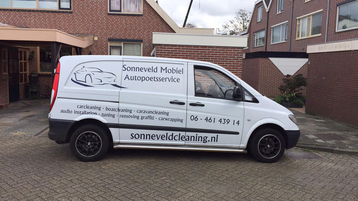 BIJ HOUT reclame tweet media