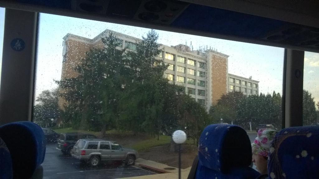 DominionDC's tweet photo. Tired but happy and final selfies taken, 8th graders leave D.C., headed for Gettysburg. http://t.co/NkDkR1aCeD