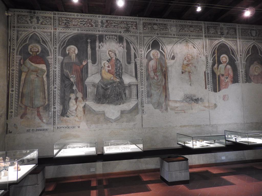 PierinaAlessio's tweet photo. @Copperfieldco Lots of great art to share with my students. #Italy #Barcelona #Paris #Florence http://t.co/MvGnRLESaL