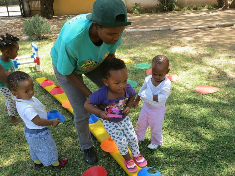 LittleLambsNurs's tweet photo. #flashbackfriday - #October #2014 #MonkeyNastix 😀👐 http://t.co/4RPxIPBI2X