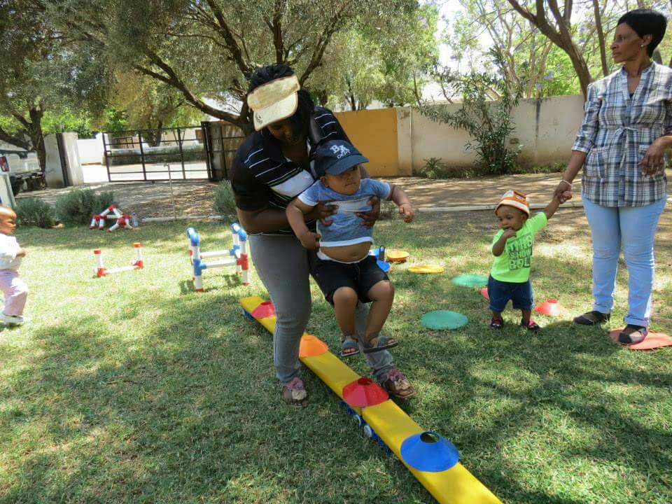 LittleLambsNurs's tweet photo. #flashbackfriday - #October #2014 #MonkeyNastix 😀👐 http://t.co/4RPxIPBI2X