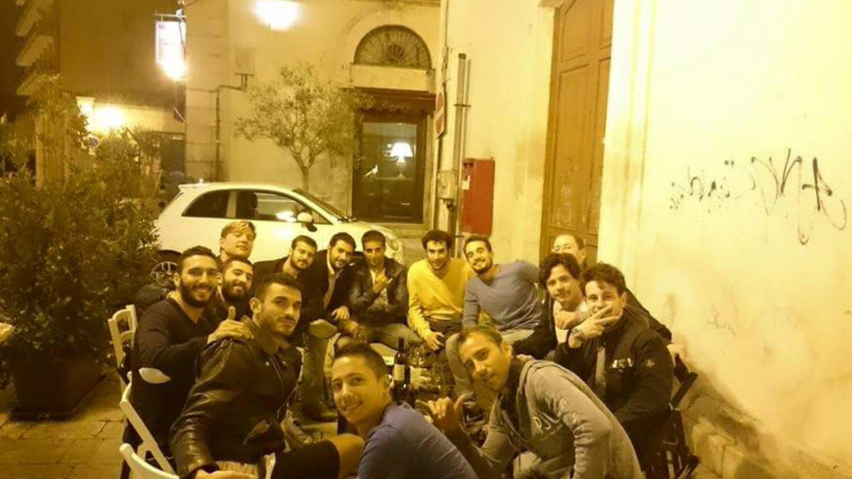 Vicsintes's tweet photo. Have good time after training in Modica @Abouelkassem_ @Romandjitli @TobiaBiondo @giorgioavola http://t.co/gKNY2fh8qY