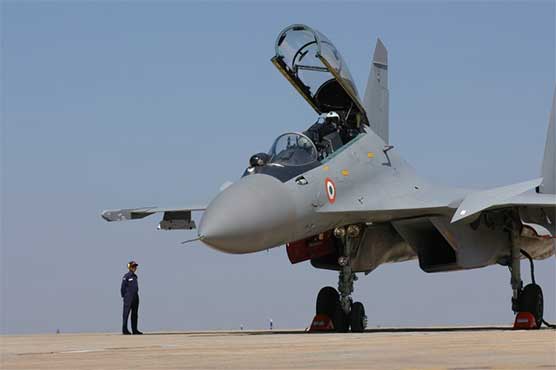 DunyaNews's tweet photo. Indian air force opens the way for women to pilot fighter jets http://t.co/DWNPhxaNIu http://t.co/boUXRfceTt