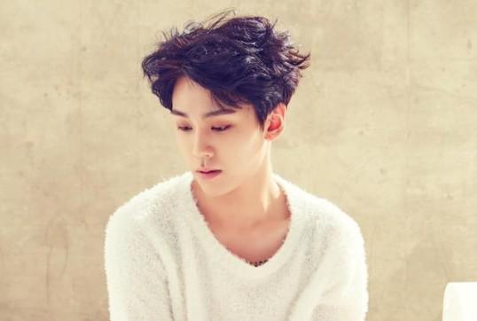 soompi's tweet photo. #BTOB’s #Ilhoon to Be Main Actor of Comeback MV
http://t.co/BUXba1Gp4D http://t.co/Zw4PX0ZSz7