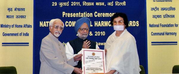 ShareBloodIndia's tweet photo. Acharya Dr.Lokesh Muni, Ambassador Of Peace And Harmony!!!
We thank you appreciating Share Blood India Mobile App. http://t.co/xyUh0cnVqh