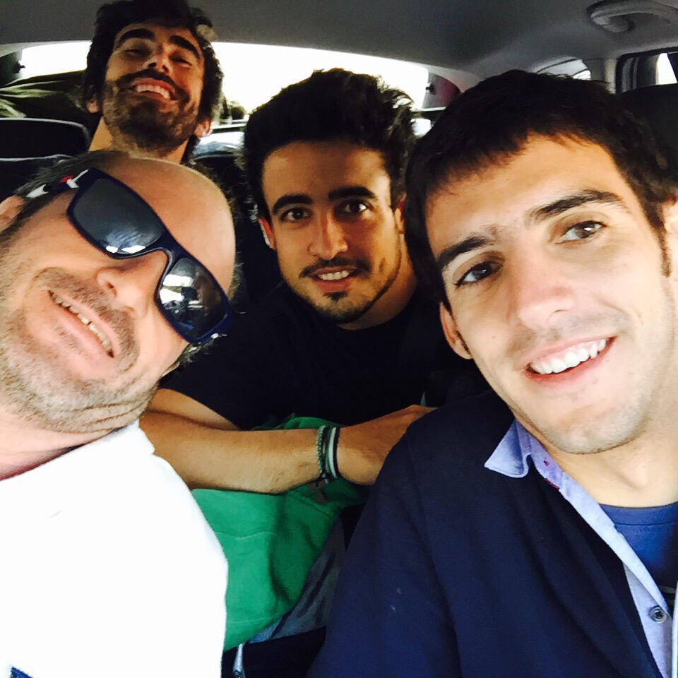 Camino de Pamplona al #CtoEspSSAA <a href="/padelfederacion/">Federación Española de Pádel</a>. Vamos #Extremadura