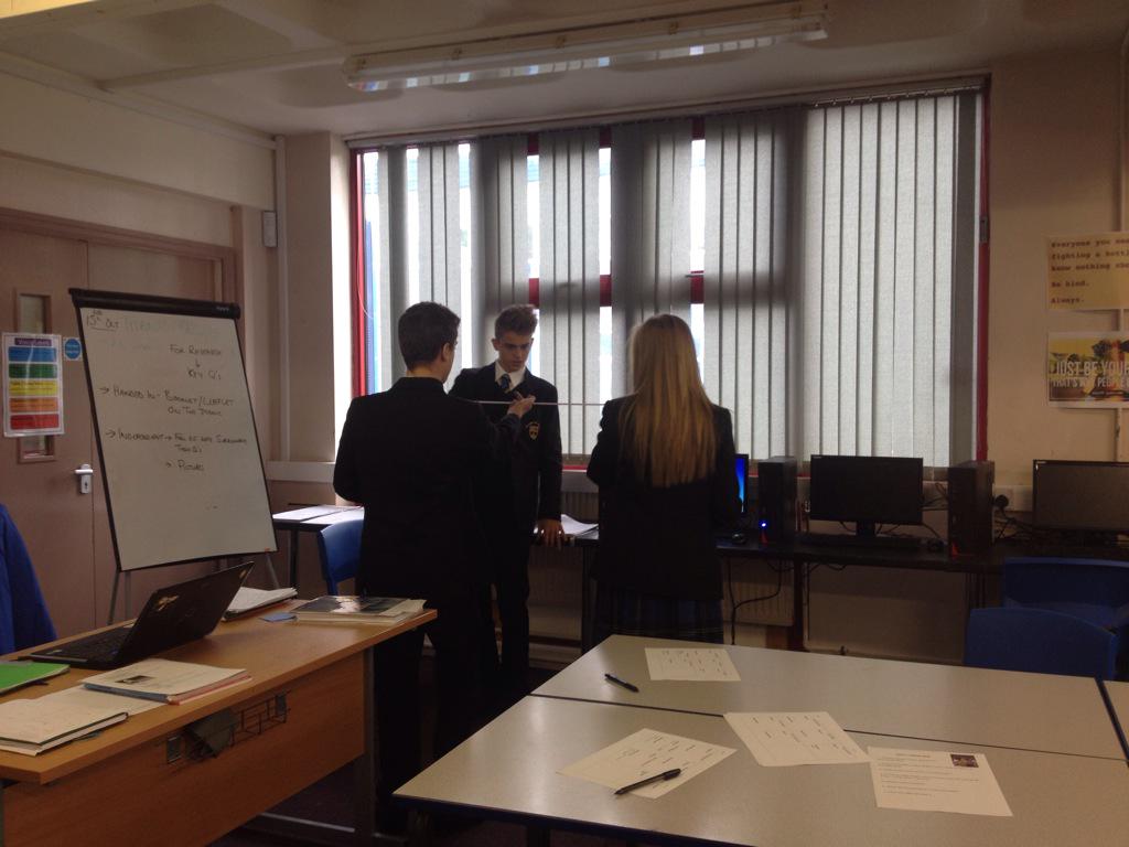 LSMPEDEPT's tweet image. A Year 10 GCSE PE task- what is each activity testing? #topic1.1.1