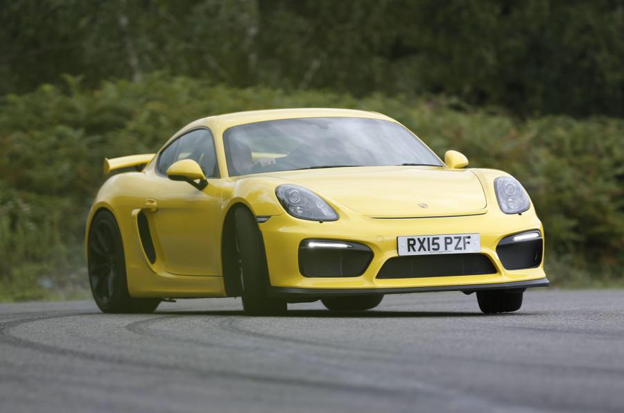 bit.ly/1LljyYe

New #Porsche #Cayman GT4 makes it debut. 

#SJP