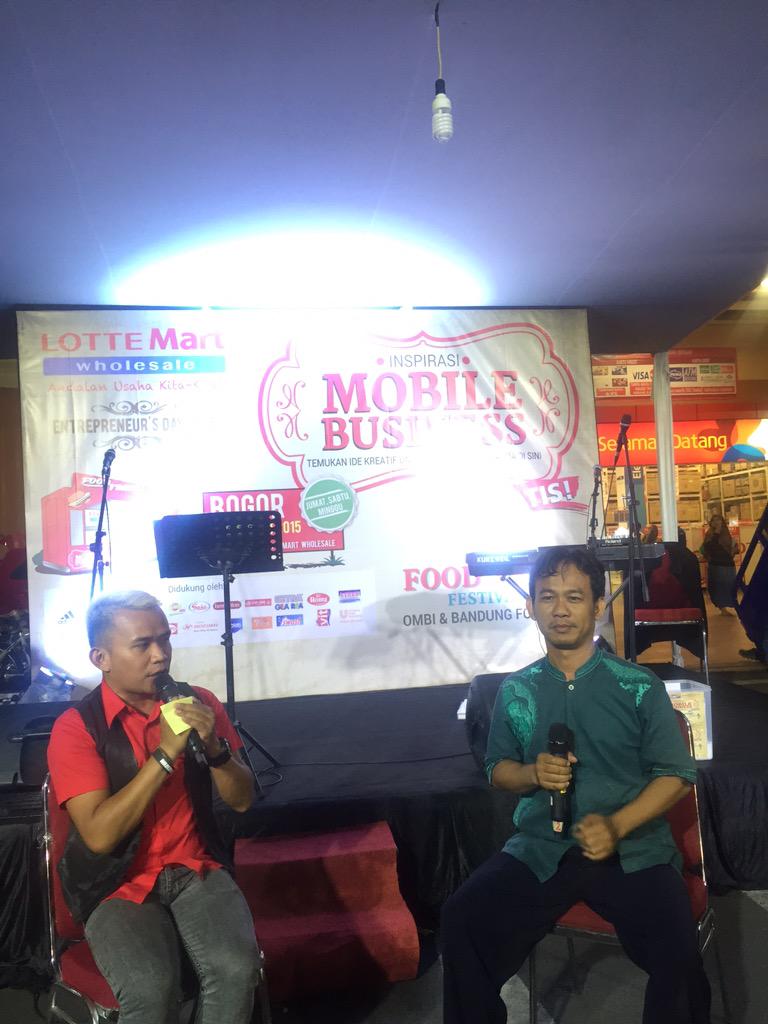 Talkshow di acara #ED2015 dgn Bpk.Junaedi b'bisnis "OPTIK"tdinya karyawan loh,yuk dgrin historynya @lottewholesale