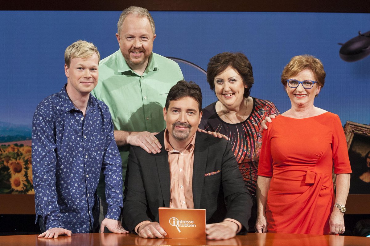 iklubben's tweet photo. Imorgon kl 21 avslutas Intresseklubben, med @BabbenLarsson @barbrofallman Johan Glans o @and3rsjansson i panelen! http://t.co/mgcg05CPs5