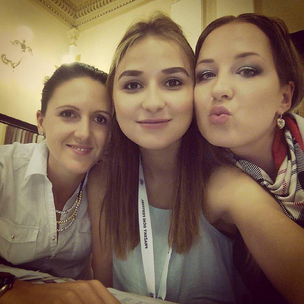 InstaPrague's tweet photo. Pražský oční festival! Pracujeemee :D :)
#POF2015 #Prague #eye #festival #czech #girls #se… http://t.co/Wsx80UCRnd http://t.co/wd6vgvAx5q