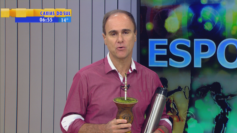 RealPauloBrito's tweet photo. RT "@rbstv_rs: Hora de muito futebol na tela do #BomDiaRS! #Feitoooo ⚽ ⚽ http://t.co/ANgTKy4fj8”