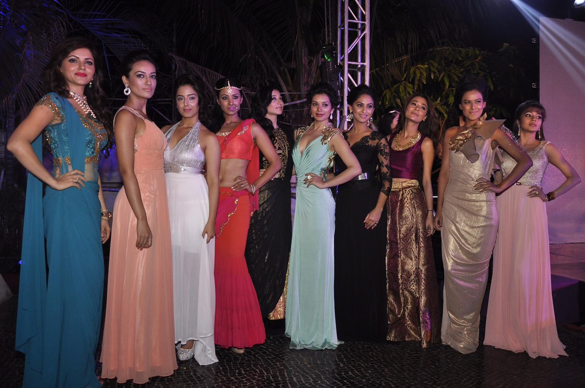 TellyCalendar12's tweet photo. Whom would you like to see the most in #TellyCalendar2016?
Let's see who's fan game is the strongest! @MarinatingF http://t.co/3CSStFSD3m