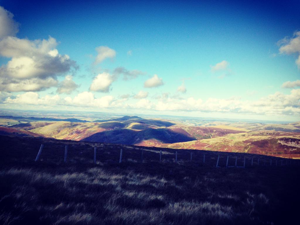 l_imber's tweet photo. Beautiful day out in the hills of @NorthumberlndNP exploring the #BorderRidge and #Northumberland with @Jimbo9491 http://t.co/iyd7qOfCRM