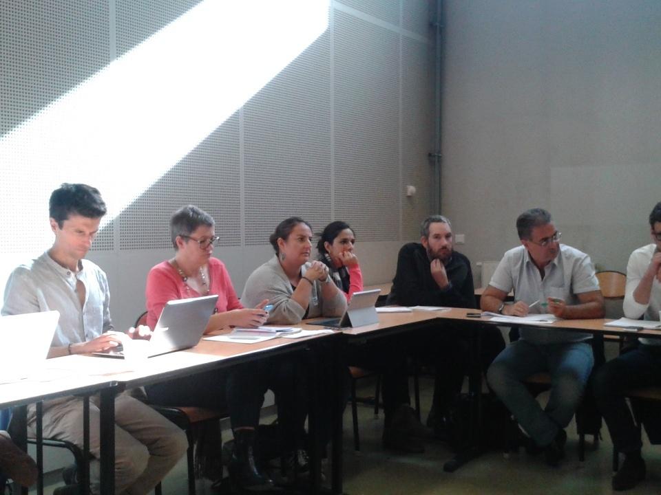cleeress's tweet photo. @ALDesgris Qu'est-ce qu'1 dialogue social ds le milieu coopératif ? #colloquemanucoop #cooperative #ESS #recherchESS http://t.co/awBnLxIrvq