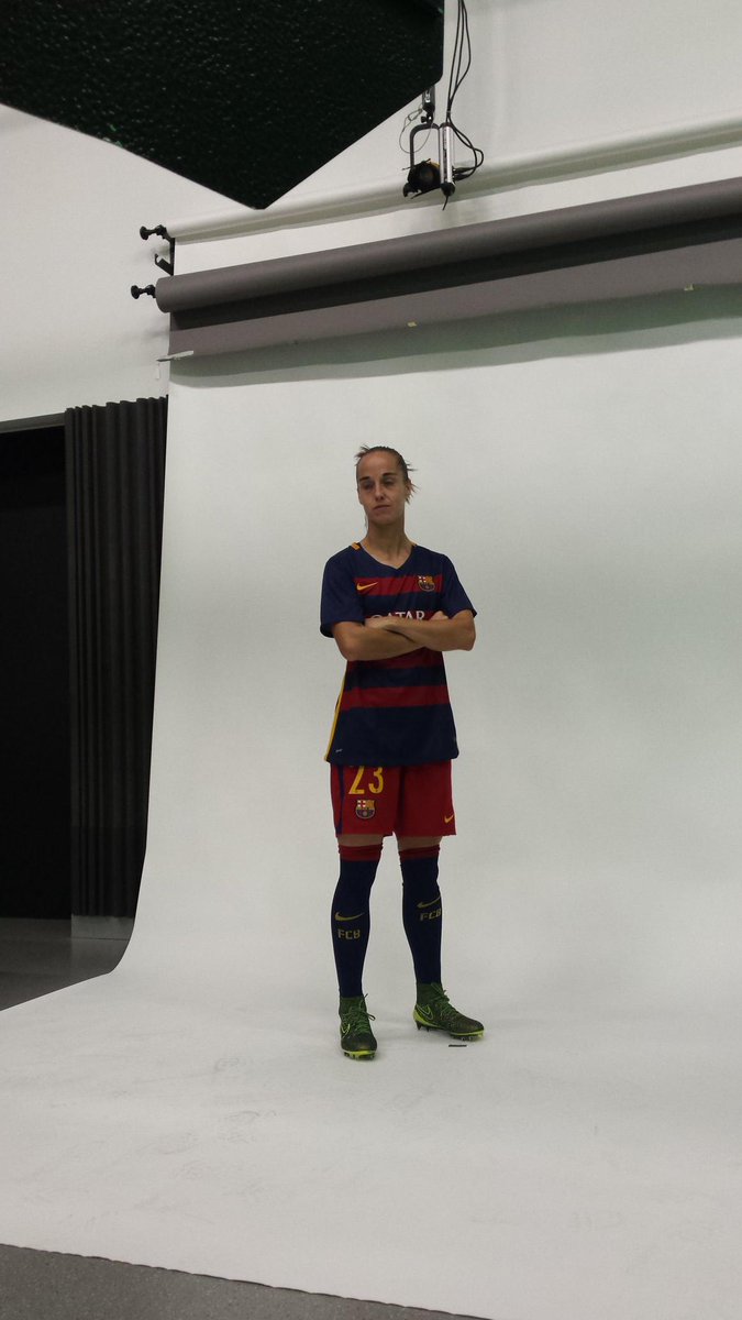 FCBfemeni's tweet photo. [PHOTOS - FOTOS] Coming soon... #FCBFemeni #FCBlive http://t.co/SZkecmW0BA