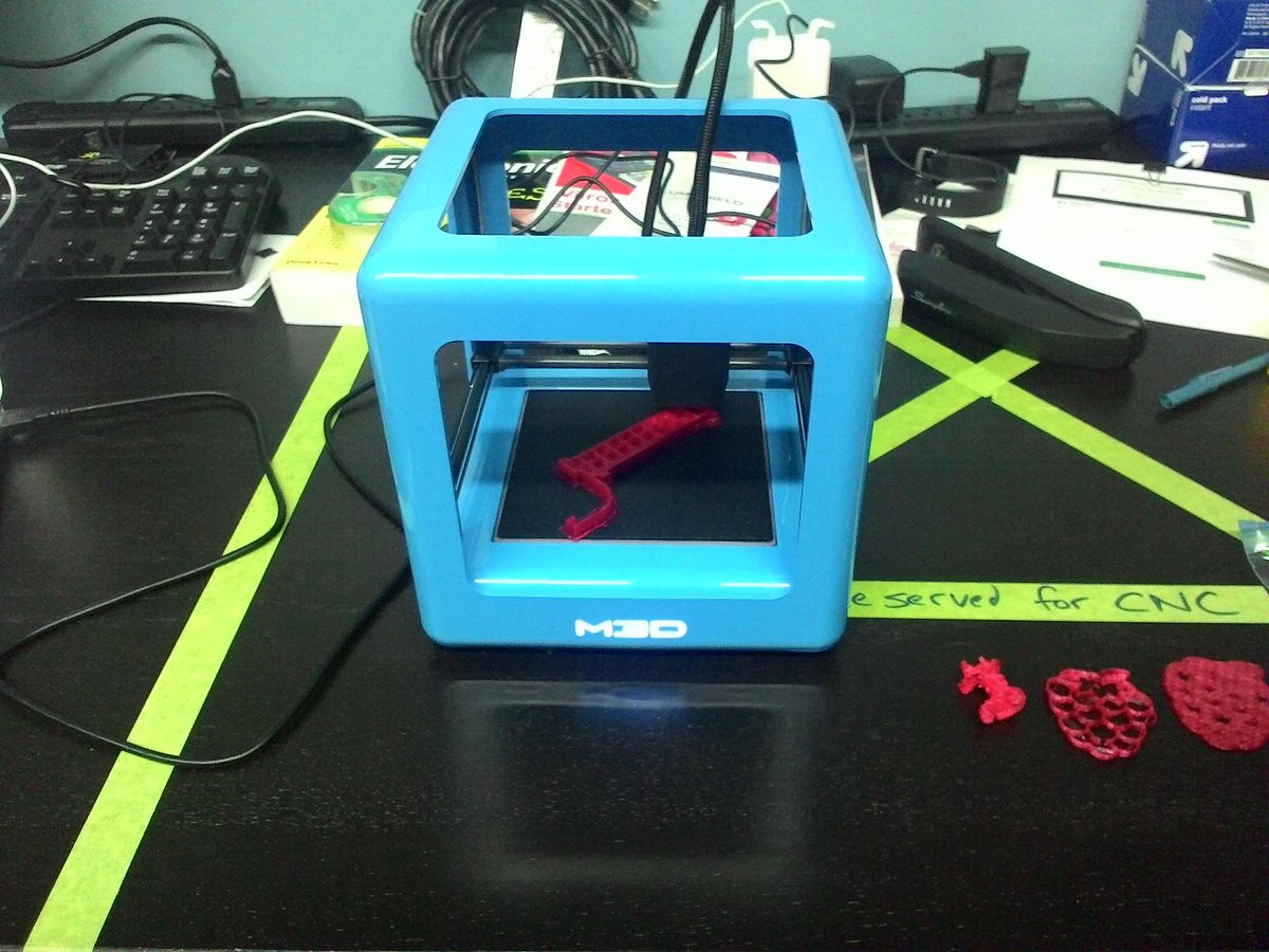 bill_delude's tweet image. We&apos;re 3D printing a part for our 3D printer. #Printception