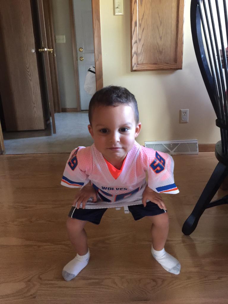 Lukeholloway12's tweet photo. Something about this jersey makes me want go beast mode!! #go59 #gowolves #football #pariswillwishtheywereintimeout http://t.co/IVwB9Klb9G