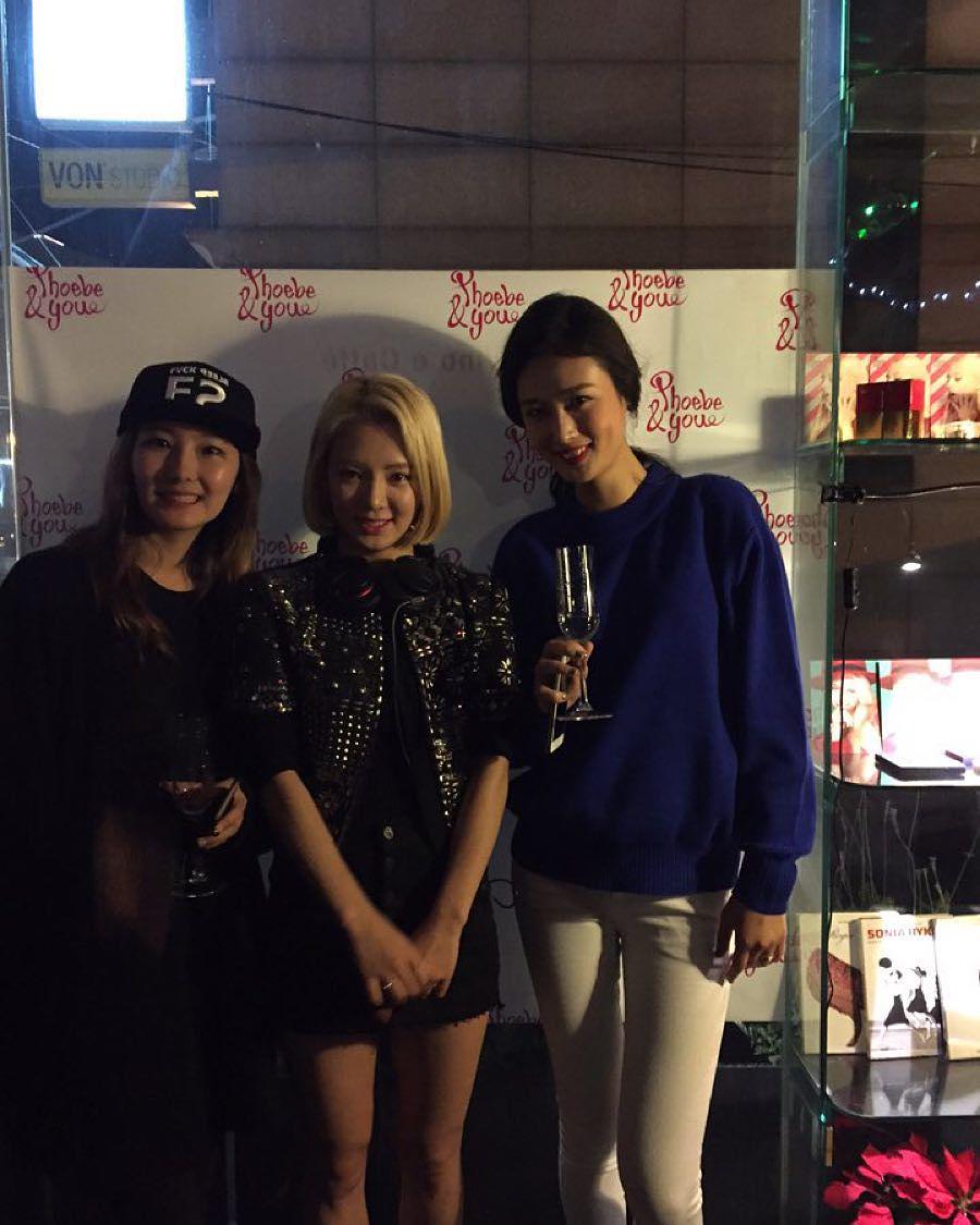 [PIC][03-10-2015]HyoYeon @ Phoebe&You Launching Party CQ41g3XUYAAHiBZ