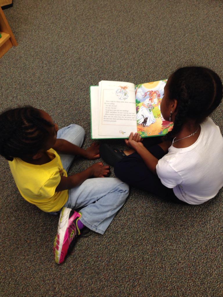 Primary_Dots's tweet photo. We were so excited to have our third reading buddies come to our classroom! http://t.co/kcGEssF7EC