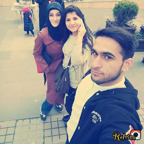 Kankilerimle  geziyom. Canlarim