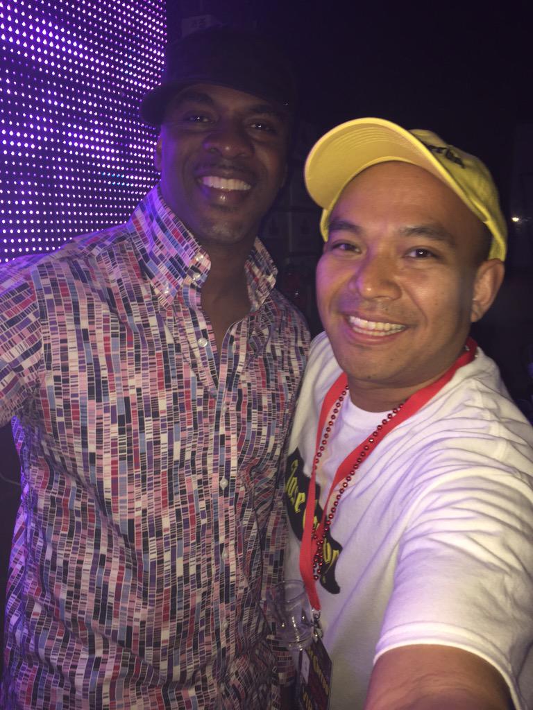 TheVJGuy's tweet photo. Visuals for the legendary @MaestroFreshWes at @JoseCuervo party in Ottawa. #droptheneedle #backboneslide #ottawa http://t.co/Ml58qEyfzP