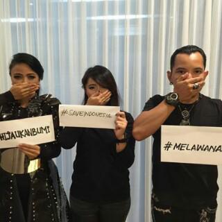 "<a href="/KerabatJakarta_/">Kerabat Jakarta</a>: Semua nafas yg bernafas akn hilang ditelan udara yg smkn menghitam #HijaukanBumi #saveindonesia "