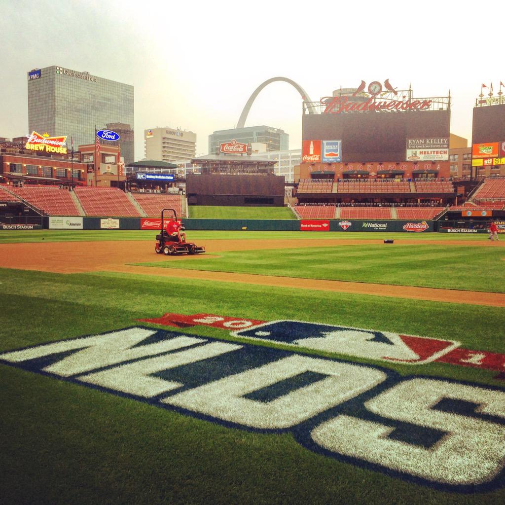 Cardinals's tweet photo. It's here... #NLDS #Game1 #12inSTL http://t.co/gjbZnJDyhw