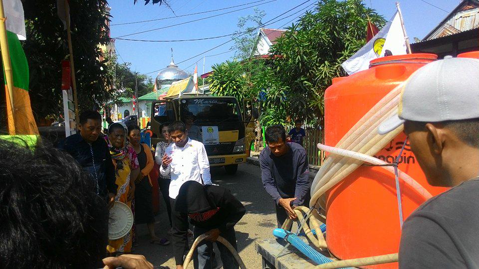 <a href="/HIPMIparepare/">BPC HIPMI PAREPARE</a> berbagi air bersih bersama ketum Haji <a href="/TasmingHamid/">Tasming Hamid</a> 
youtube.com/watch?v=CuthvD… <a href="/hipmisulsel/">BPD HIPMI SULSEL</a> <a href="/BPPHIPMI/">HIPMI</a>