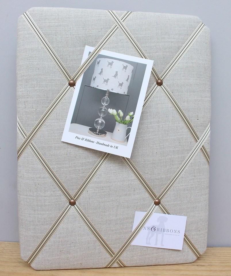 Pop over to facebook.com/pinsandribbons to see a gorgeous memo board freebie.#FreebieFriday #homedecor #FridayFeeling