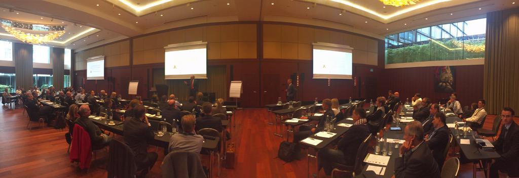 Jens_Voegeler's tweet photo. #NConference15 @SchrannerAG @ParkHyattZurich @ischinger über schwierige Verhandlungen http://t.co/W47dYgx6Af
