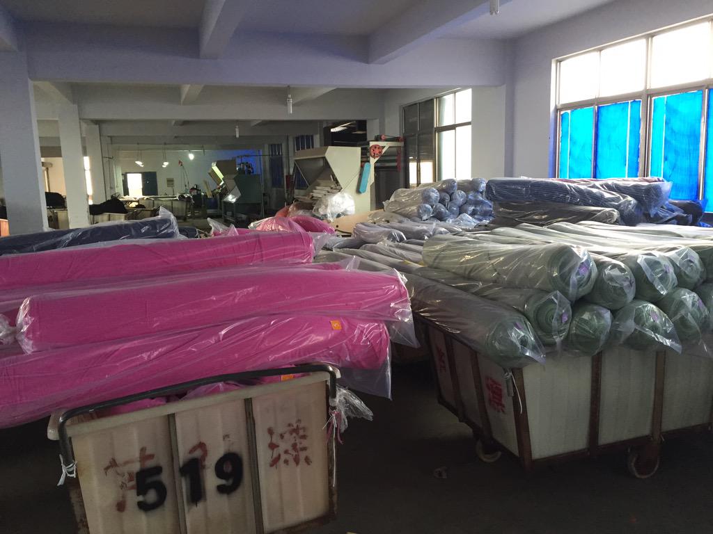 Textile_CN's tweet image. Inventories for sell at great discount all kinds of polyester CVC TC Cotton and Rayon fabric at +34 633493830