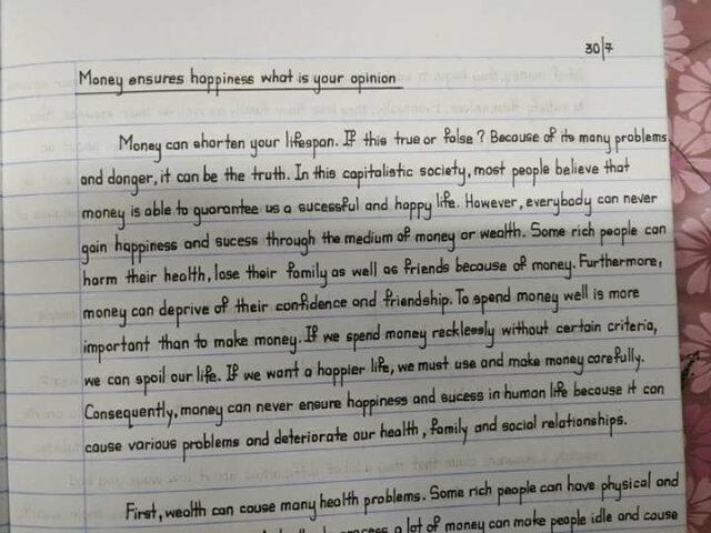 _atulrabiatul's tweet photo. budak ni bawa typewriter ke pergi sekolah ? Em. http://t.co/tr5tuVciGI