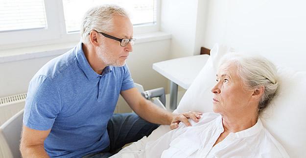 QCOMLIB's tweet photo. RT @Med_Shadow: Hospital delirium is a real thing  &amp; it can be misdiagnosed as dementia. http://t.co/5gmq50DmJn http://t.co/jyHJlMpD9z